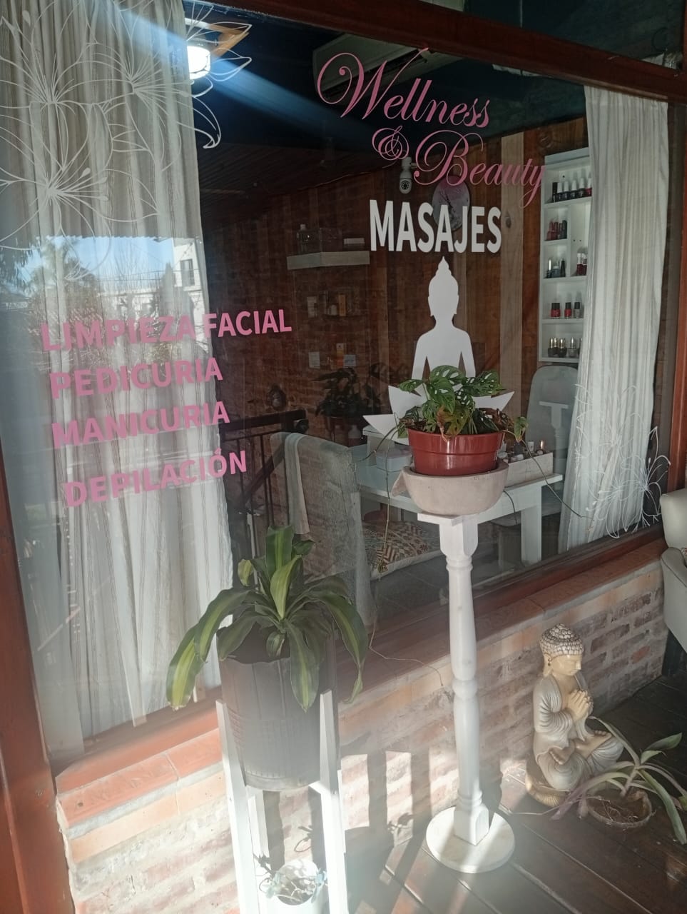 Fachada del local Wellness & Beauty en Diego Palma 1516, San Isidro